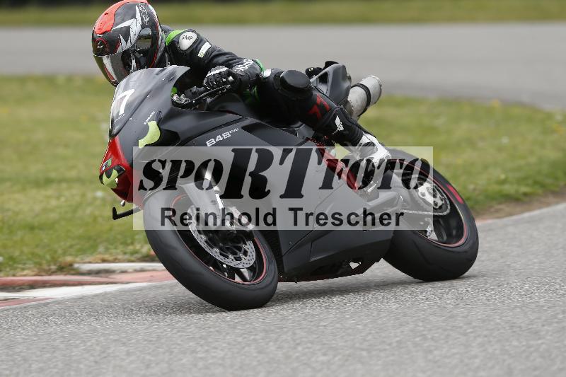 /Archiv-2025/08 20.04.2025 Speer Racing ADR/Gruppe gruen/777